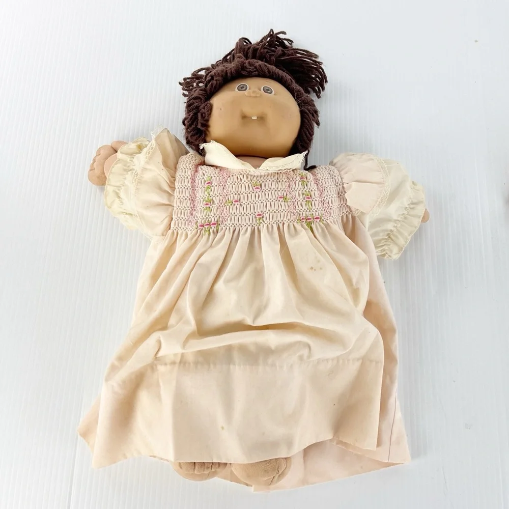 Vintage Set of 2 Cabbage Patch Kids Dolls Action Figures AS IS